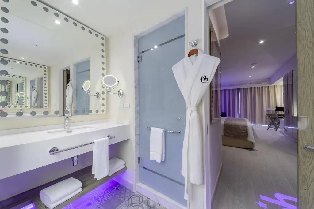 Room, Planet Hollywood Adult Scene - All-Inclusive Resor, Cancun Area