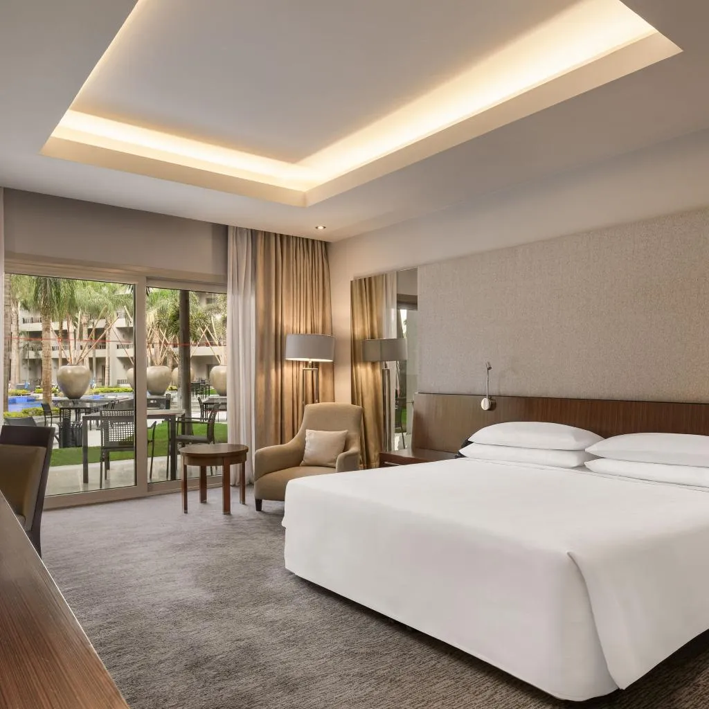 SUITE STANDARD Room, Dusit Thani LakeView Cairo, Cairo