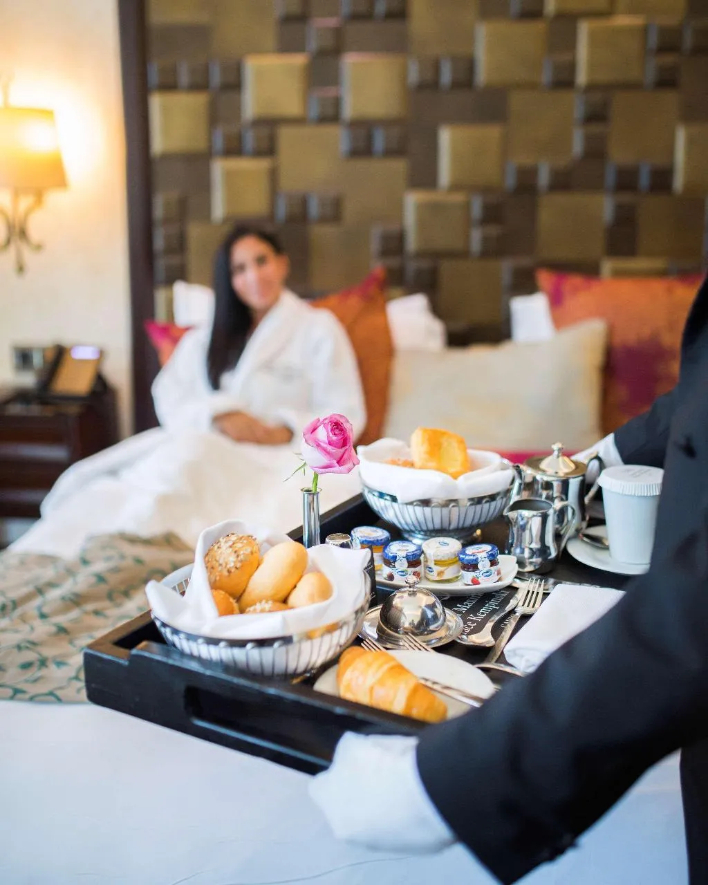 Room, Kempinski Palace Cairo, Cairo
