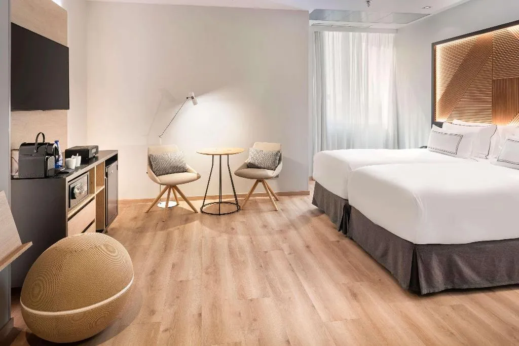 Double or Twin STANDARD Room, Melia Avenida America, Madrid