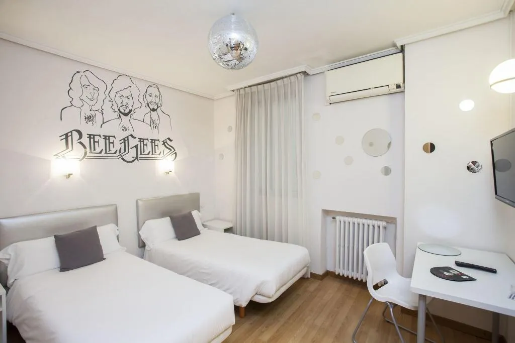 TWIN STANDARD Room, Casual de la Música Valencia, Valencia