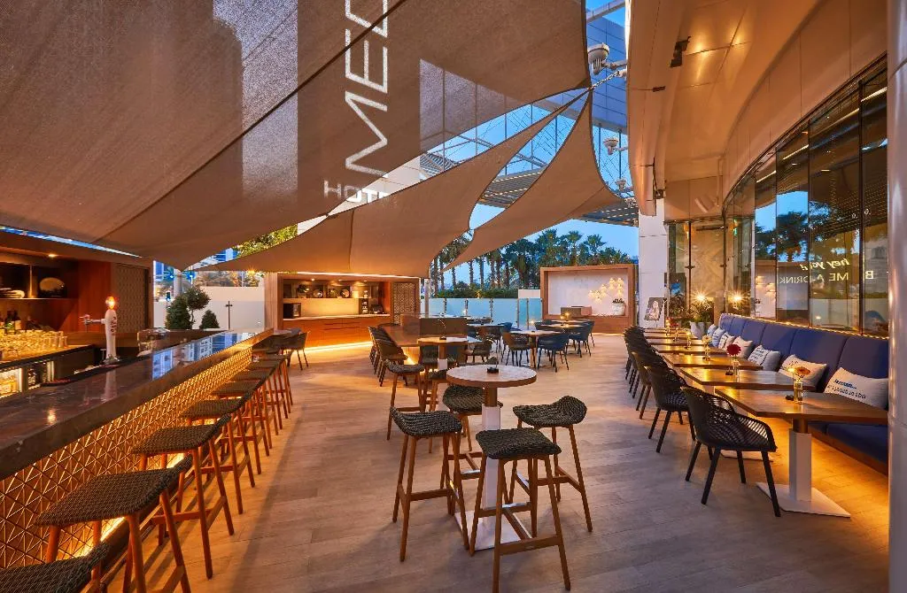 Restaurant, Media One, Dubai