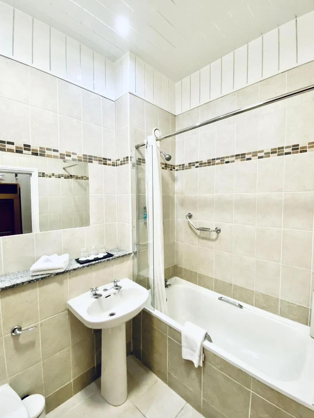 TWIN STANDARD Room, Beresford Dublin, Dublin
