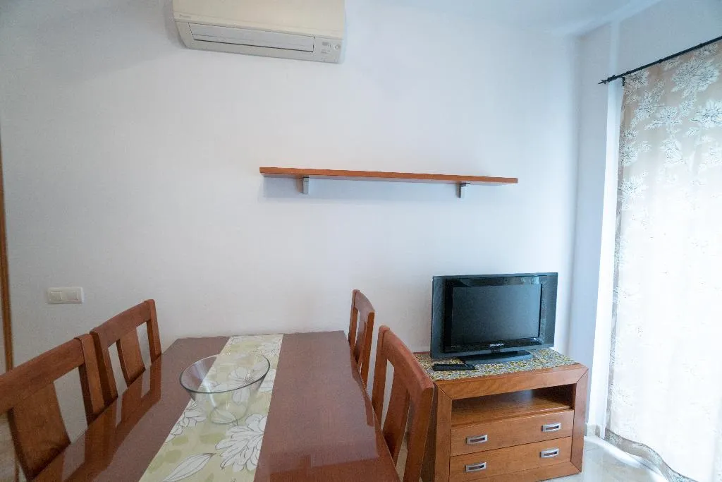 APARTMENT CAPACITY 4 TWO BEDROOMS Room, Apartamentos Turísticos Manuel Martín, Costa Del Sol