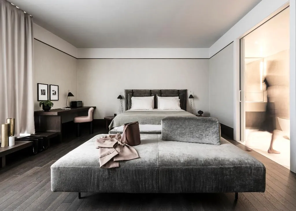 SUITE STANDARD Room, Litta Palace, Milan