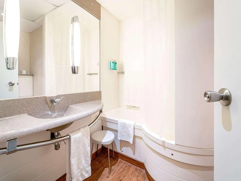 TWIN SUPERIOR Room, Novotel Roma Est, Rome