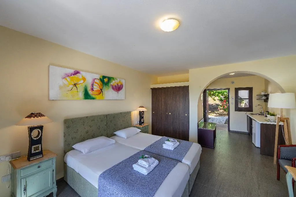 Double or Twin SEA VIEW Room, Latchi Family Resort, Cyprus