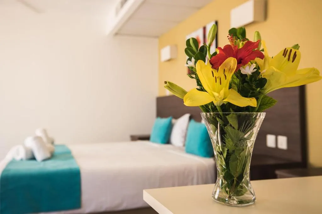 Room, Sunseeker Holiday Complex, Malta