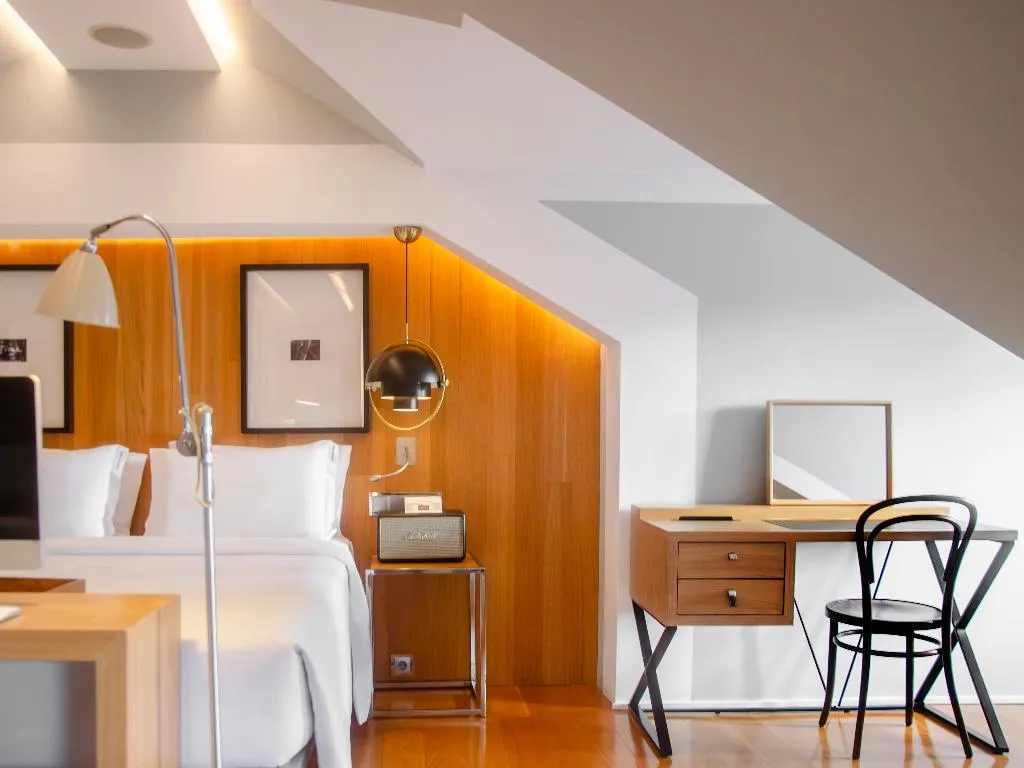 SUITE STANDARD Room, Browns Downtown Hotel, Lisbon