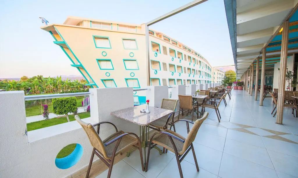 Terrace, Daima Biz Hotel, Antalya