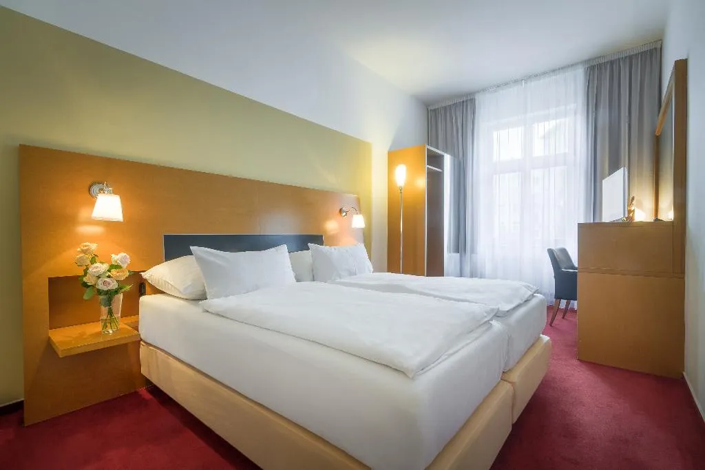 Double or Twin CAPACITY 3 Room, Theatrino Hotel, Prague