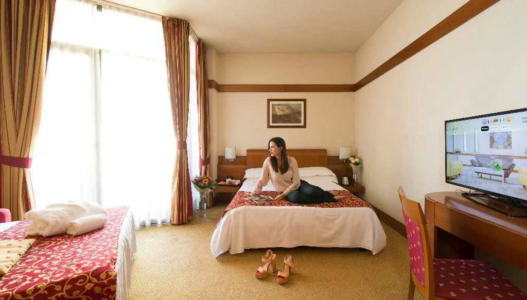DOUBLE SUPERIOR Room, Milano Re Hotel, Milan