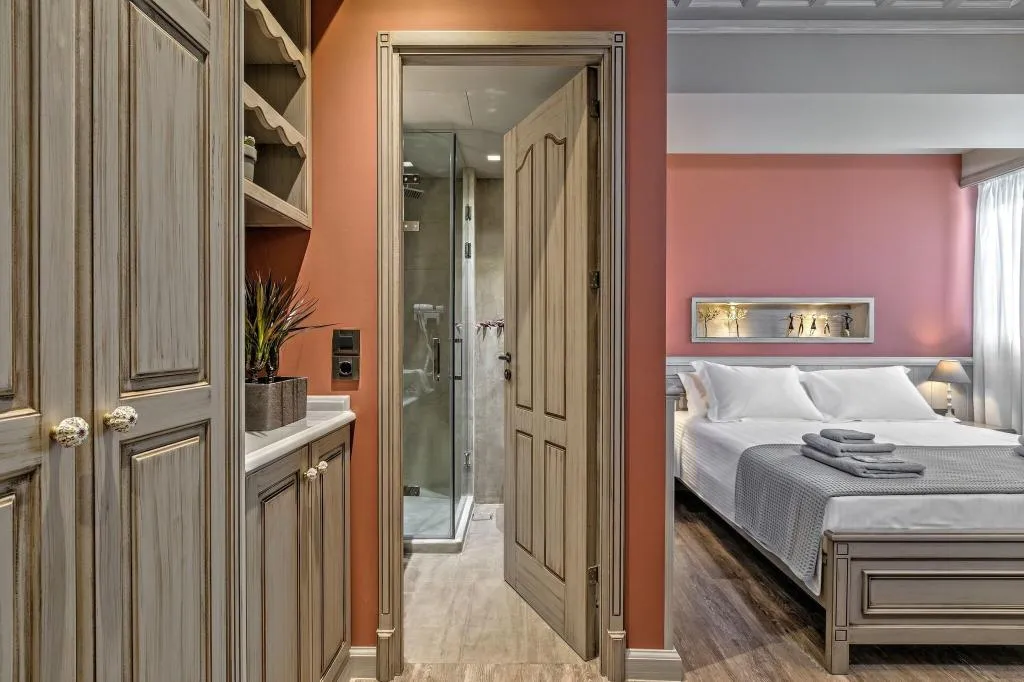 DOUBLE QUEEN SIZE BED Room, Estia Boutique Apartments, Athens