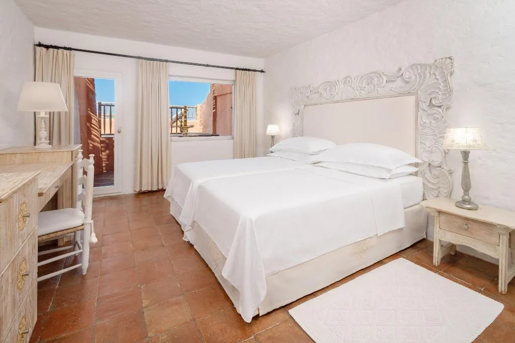 SUITE PREMIUM WITH VIEWS Room, Cervo, Olbia