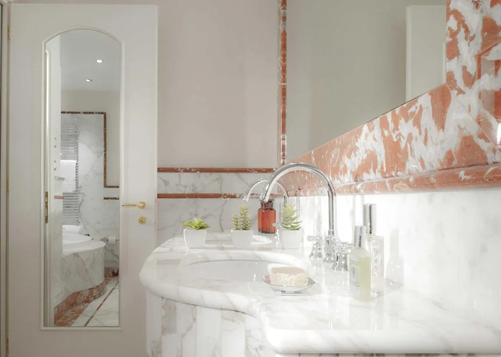 DOUBLE DELUXE WITH JACUZZI Room, Golden Tower Hotel & Spa, Florence