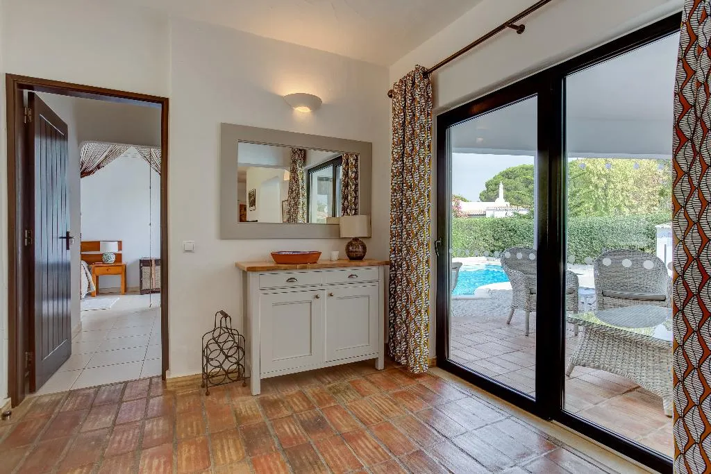VILLA THREE BEDROOMS WITH PRIVATE POOL Room, Quinta do Paraiso, Algarve