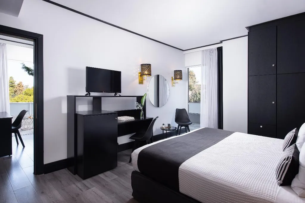 FAMILY ROOM DELUXE Room, Athenian Riviera Hotel, Athens