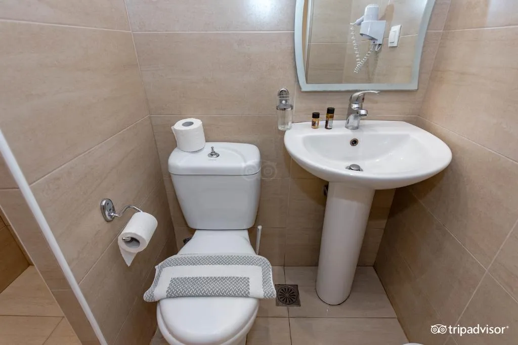 QUADRUPLE STANDARD Room, Anita Hotel, Corfu