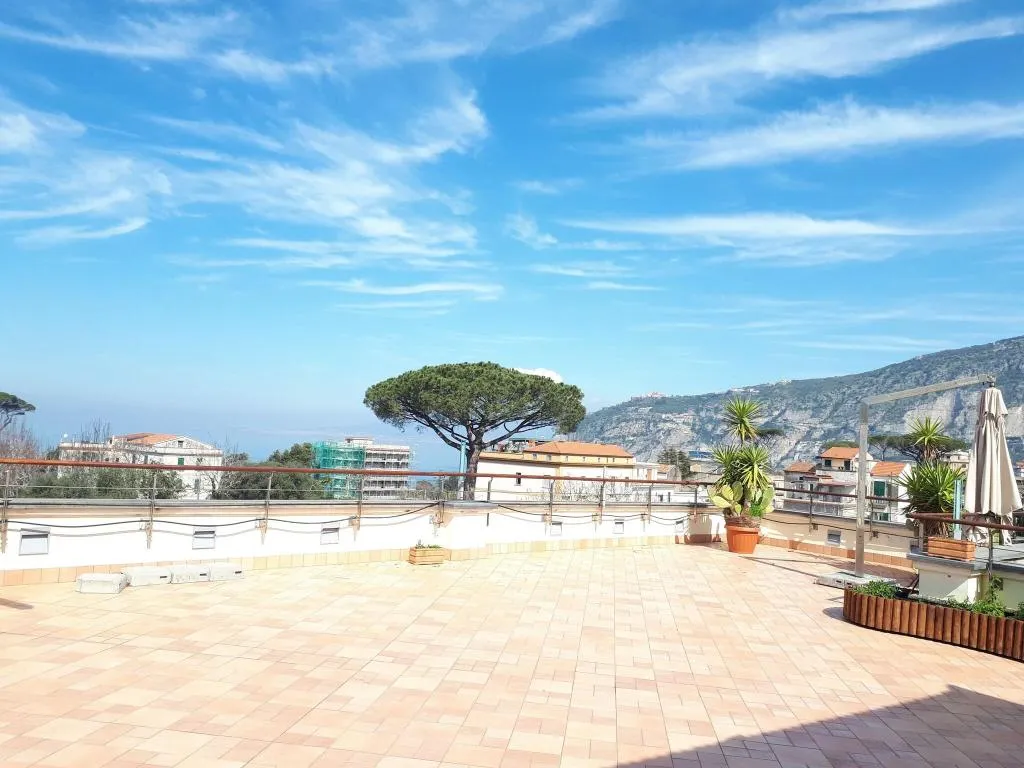 General view, Seven Hostel, Naples