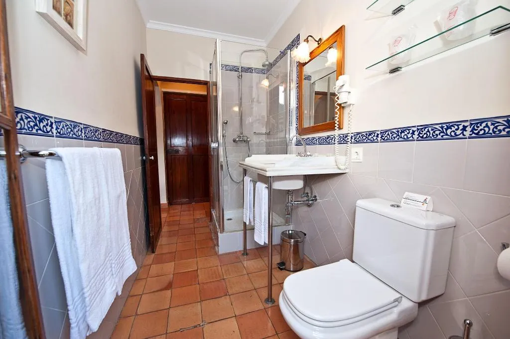 Room, D'Es Puig, Majorca