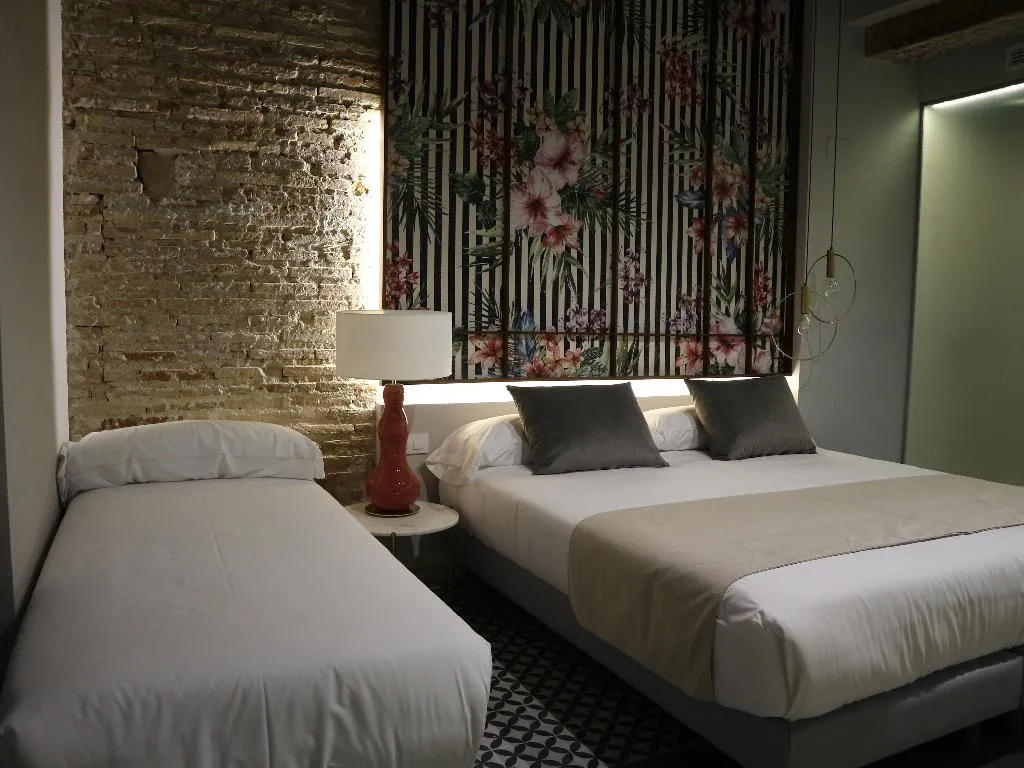 TRIPLE STANDARD Room, You&Co. Quart Boutique, Valencia