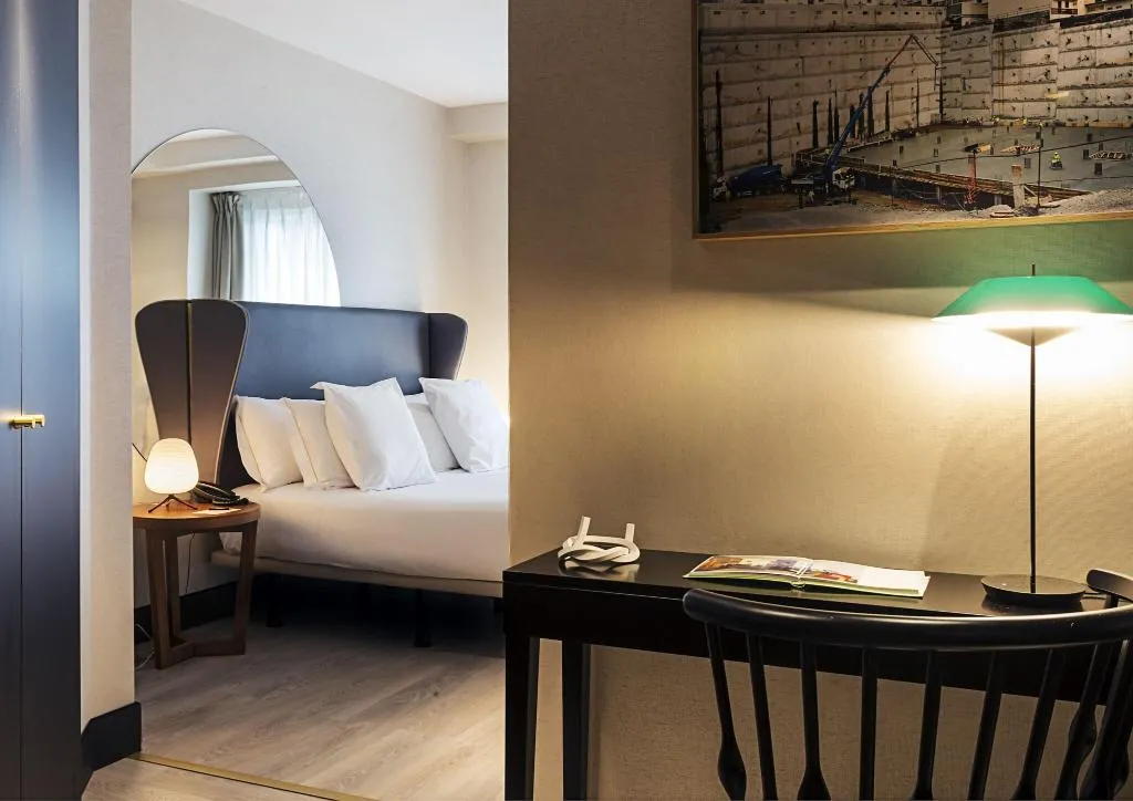 TWIN STANDARD Room, One Shot Luchana 22, Madrid