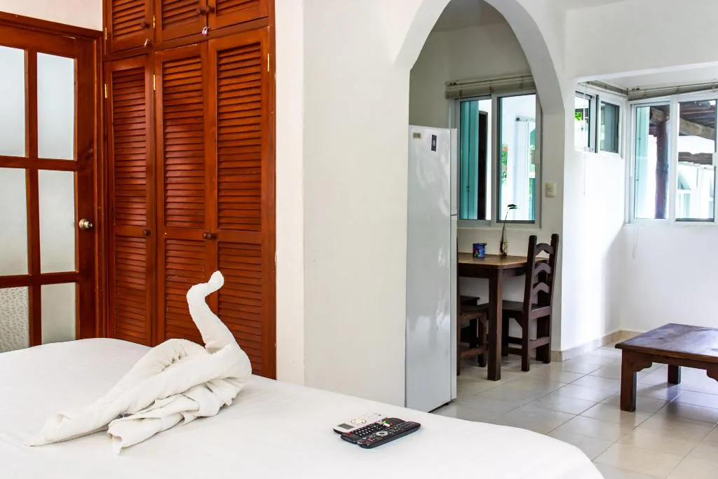 STUDIO KING SIZE BED Room, Casaejido, Playa Del Carmen