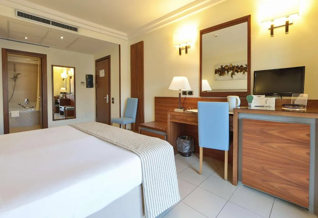 Room, Suites & Residence Hotel, Naples