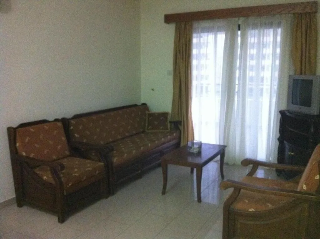 Room, Zakos Court Apartments, Cyprus