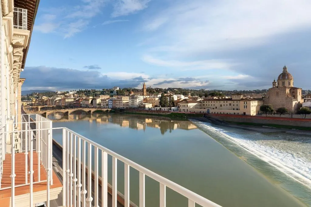 JUNIOR SUITE RIVER VIEW Room, St Regis Florence, Florence