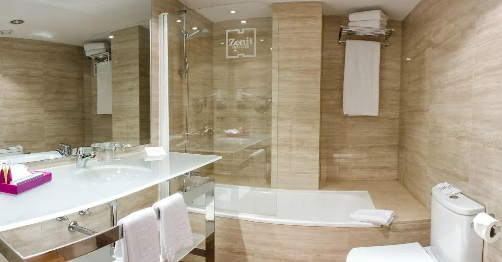 DOUBLE STANDARD Room, Zenit Valencia, Valencia