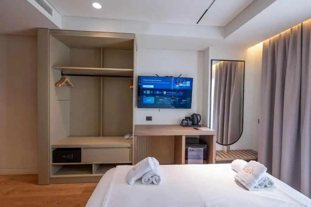 DOUBLE STANDARD Room, Grand Hotel Saranda, Southern Albania
