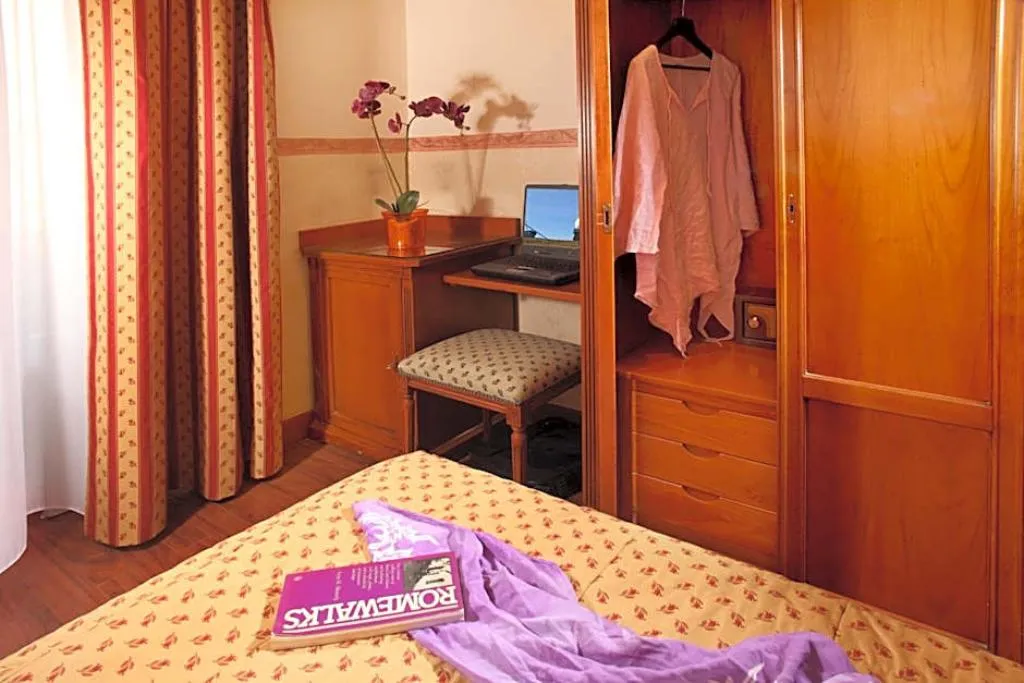 SINGLE STANDARD Room, Alessandrino, Rome