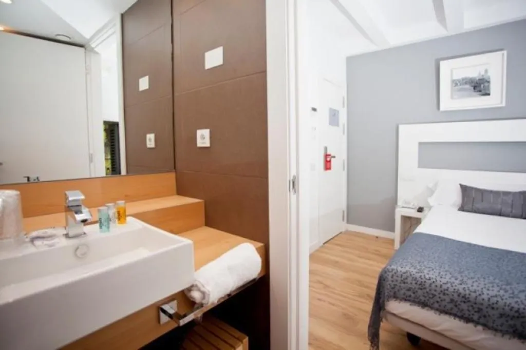 Room, Sitges, Costa Brava