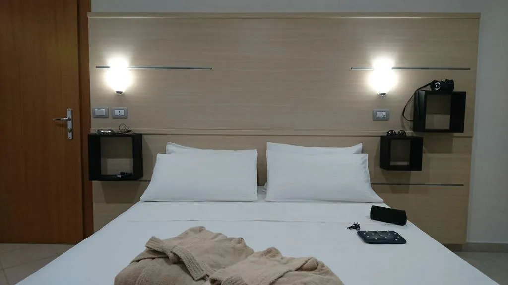 TRIPLE STANDARD Room, Centrale, Catania
