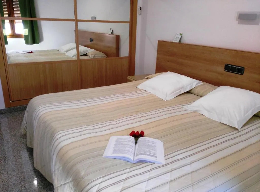 Room, Hotel Albanta, Seville