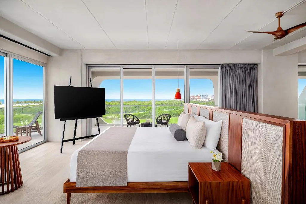 SUITE CLUB OCEAN VIEW Room, Hyatt Vivid Grand Island, Cancun Area