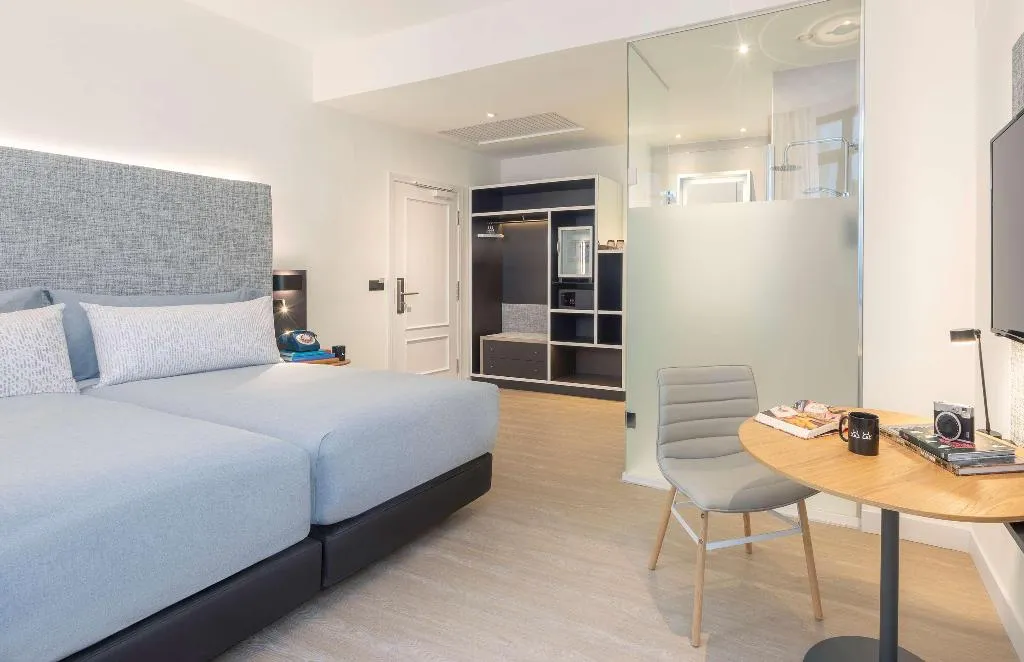 DOUBLE STANDARD Room, Innside Madrid Gran Via, Madrid