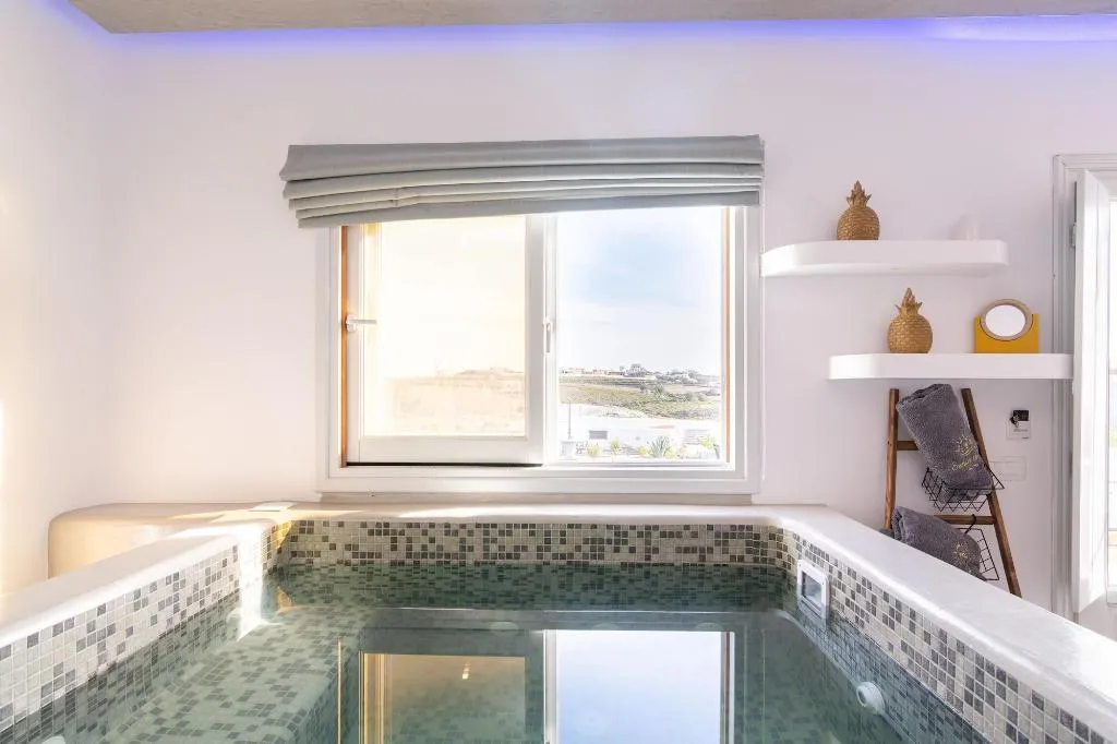 Room, Sunset Faros, Santorini