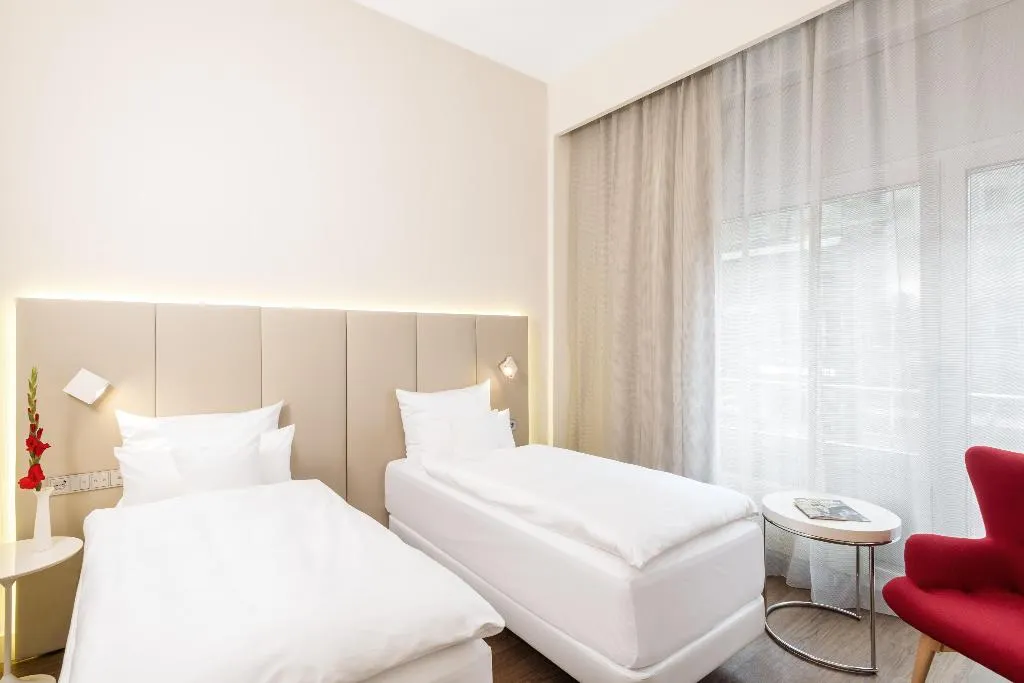 DOUBLE SUPERIOR Room, NH Collection Berlin Mitte Friedrichstrasse, Berlin