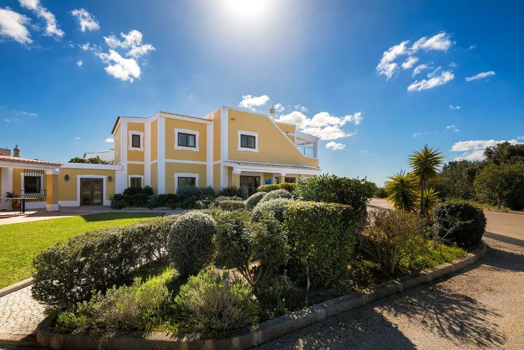 Lobby, Porto Dona Maria, Algarve