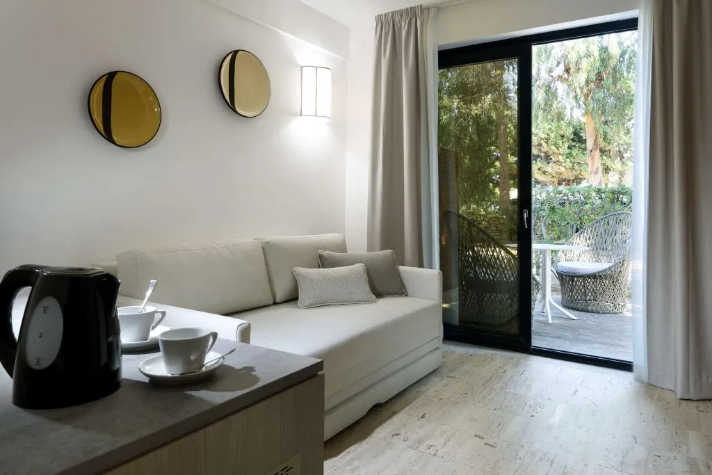 FAMILY ROOM STANDARD Room, Grand Palladium Sicilia Resort & Spa, Palermo