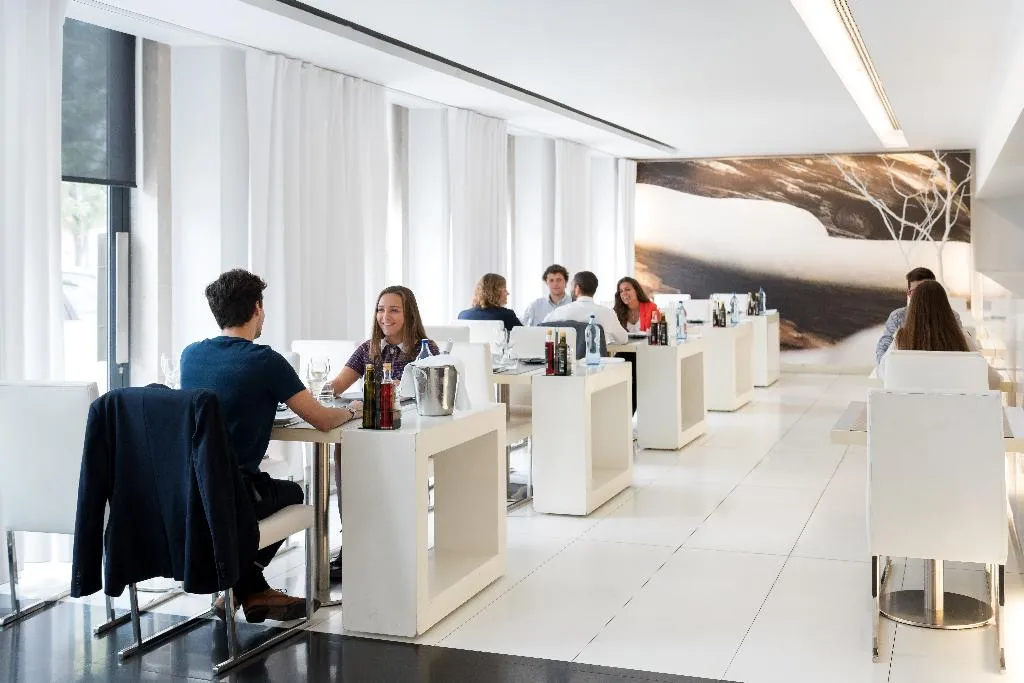 Restaurant, Doubletree by Hilton Lisbon - Fontana Park, Lisbon