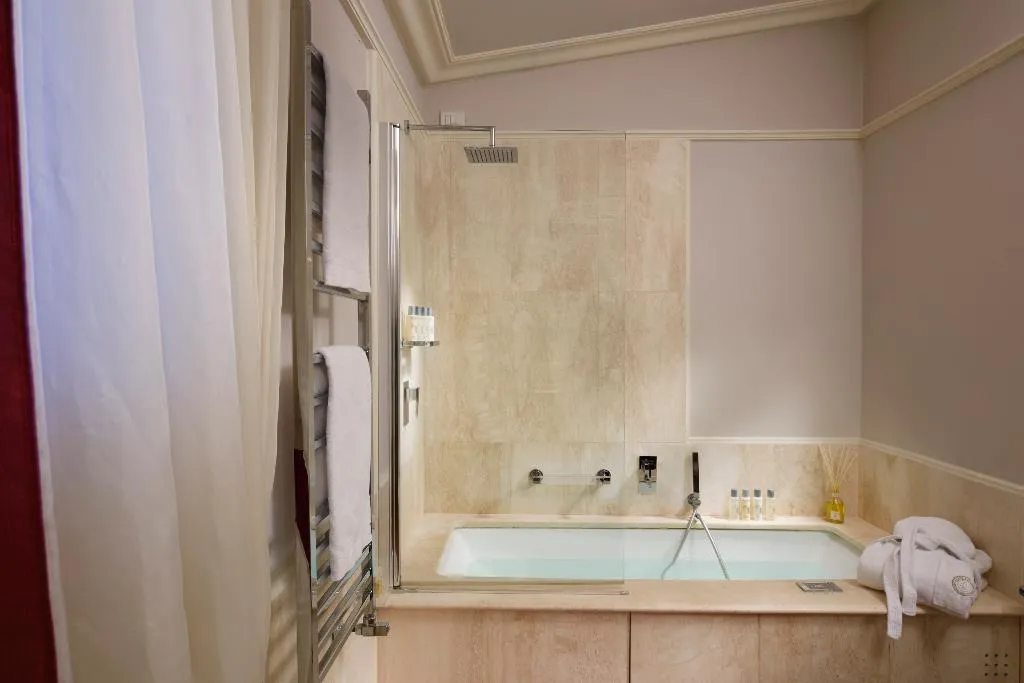 SUITE STANDARD Room, Brunelleschi Hotel, Florence
