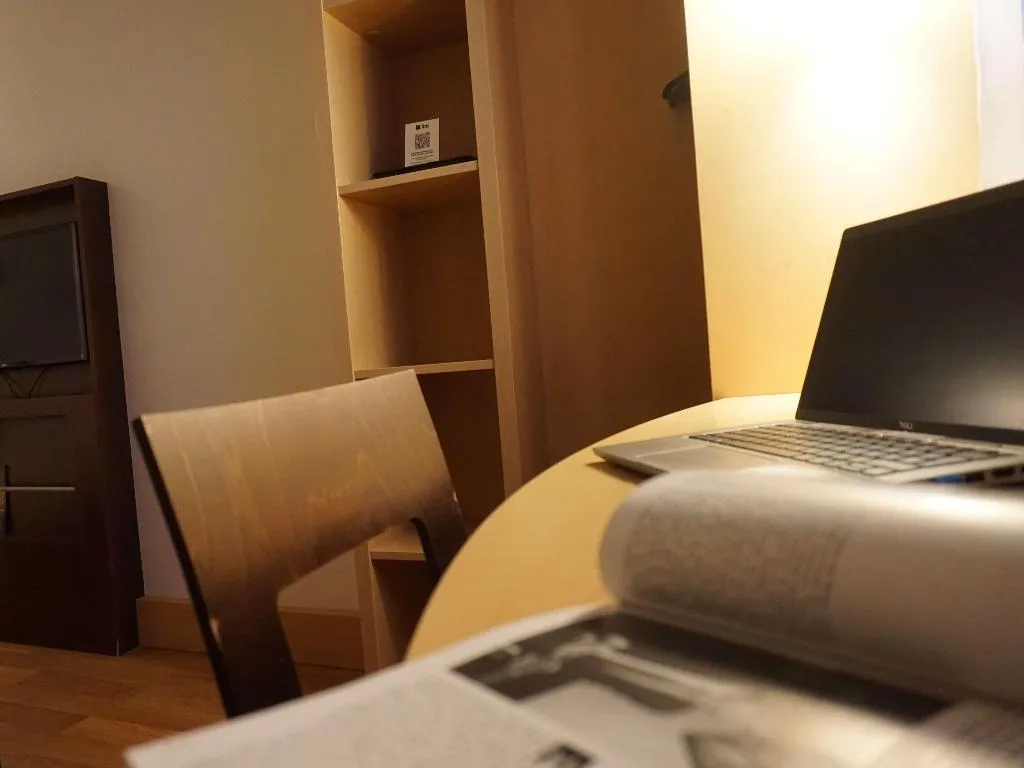 Room, ibis Girona Costa Brava, Costa Brava