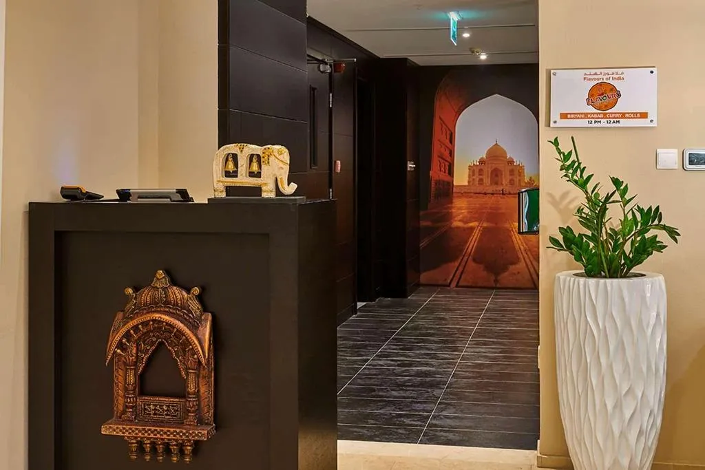 Restaurant, Ramada Hotel & Suites by Wyndham JBR, Dubai