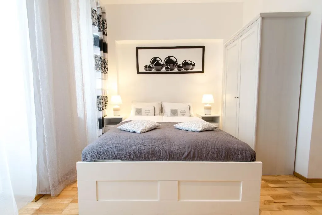 STUDIO STANDARD Room, Old Town Apartments Slawkowska, Krakow