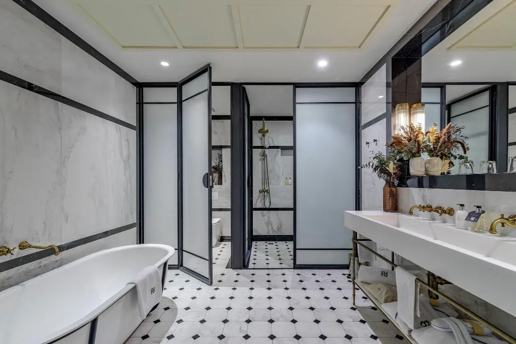 SUITE KING SIZE BED Room, Hotel Coolrooms Atocha, Madrid