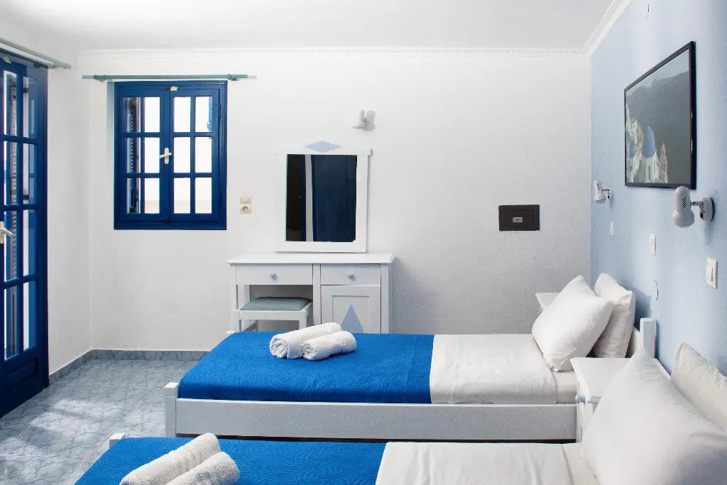 FAMILY ROOM STANDARD Room, Roula Villa, Santorini
