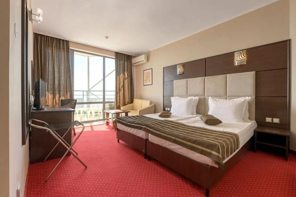 DOUBLE SUPERIOR SEA VIEW Room, Hotel Regina, Varna